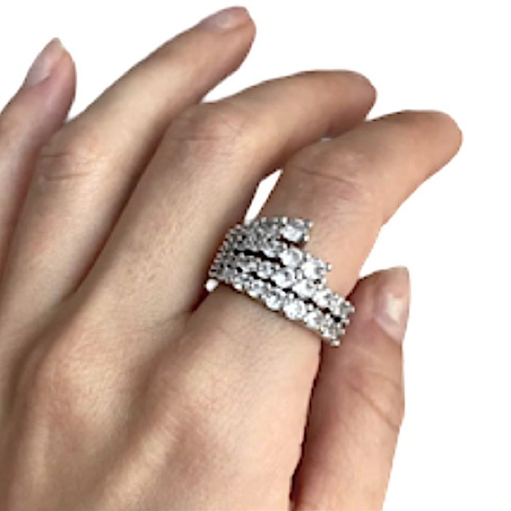 *Simple Stylish Cubic Zirconia Ring
Women Silver Color Band size 10